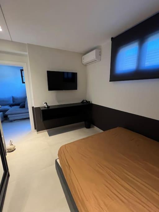 Villa Leo Aigina Vathí Exteriör bild