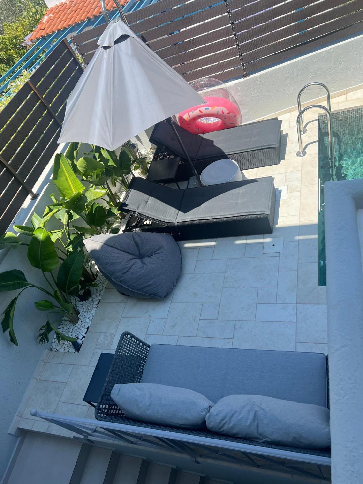Villa Leo Aigina Vathí Exteriör bild